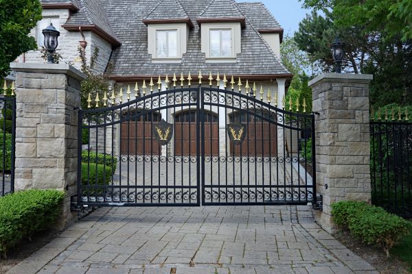 West Palm Beach Driveway Gate Service